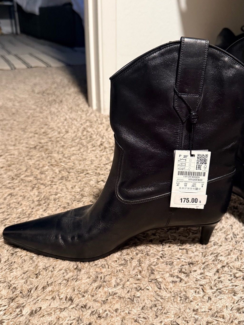 Massimo Dutti Black Pointed Kitten-Heel Ankle Boots — image 4 of 8